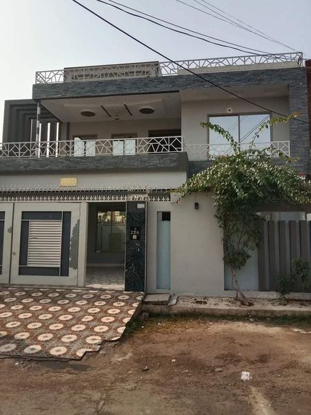 10 Marla New House For Rent in Model Town Multan